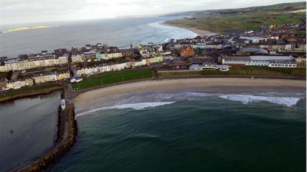 5 Dunluce Park - Portrush By The Seaアパートメント エクステリア 写真