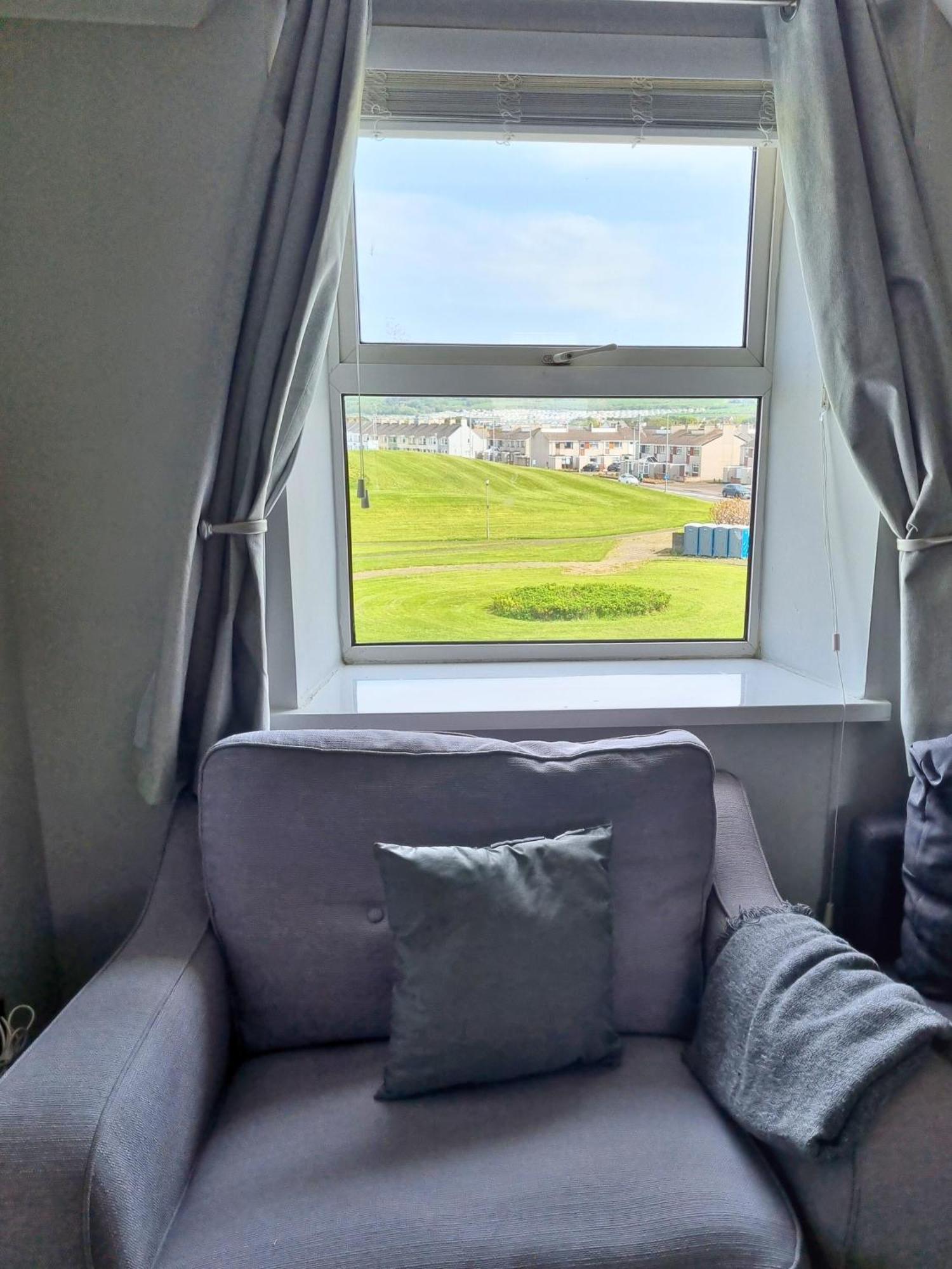 5 Dunluce Park - Portrush By The Seaアパートメント エクステリア 写真