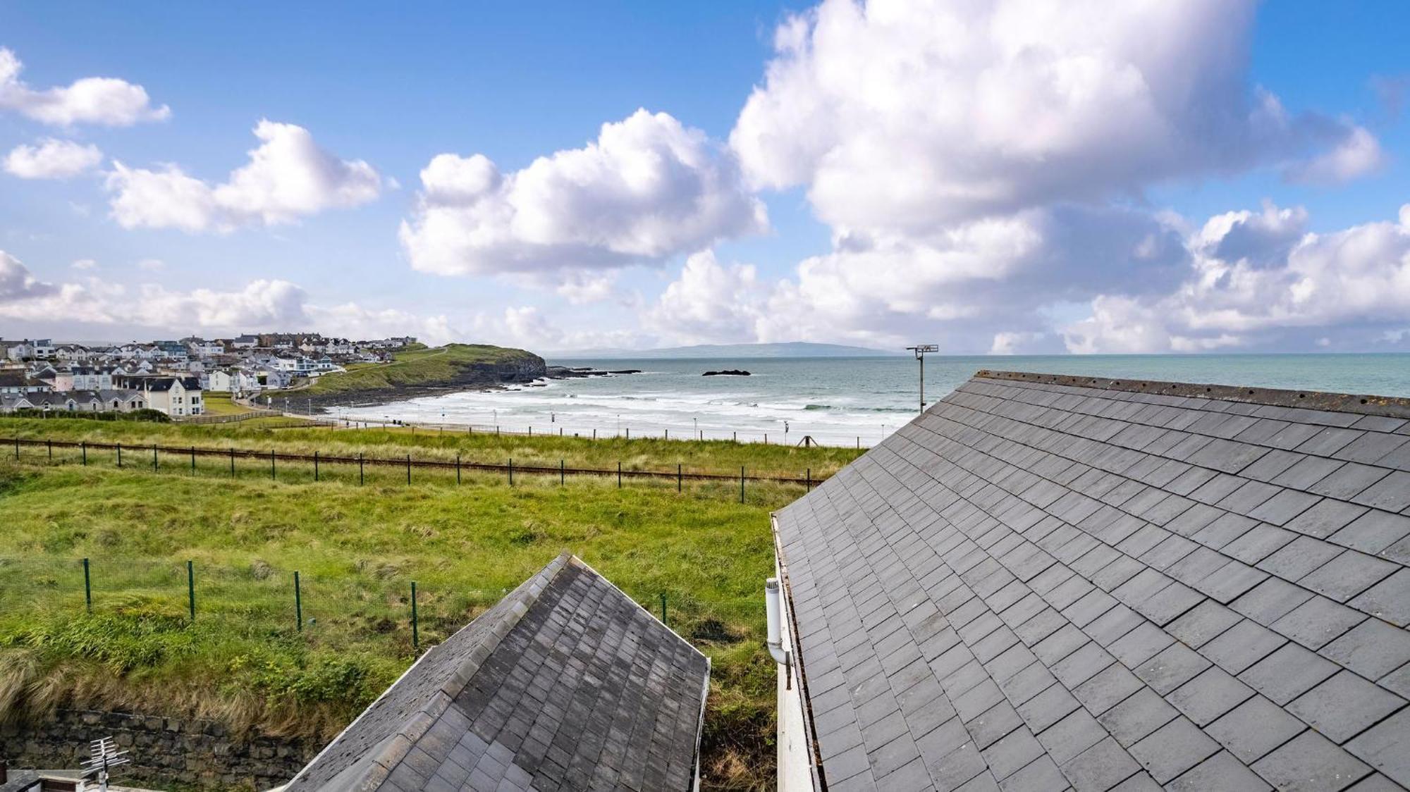 5 Dunluce Park - Portrush By The Seaアパートメント エクステリア 写真